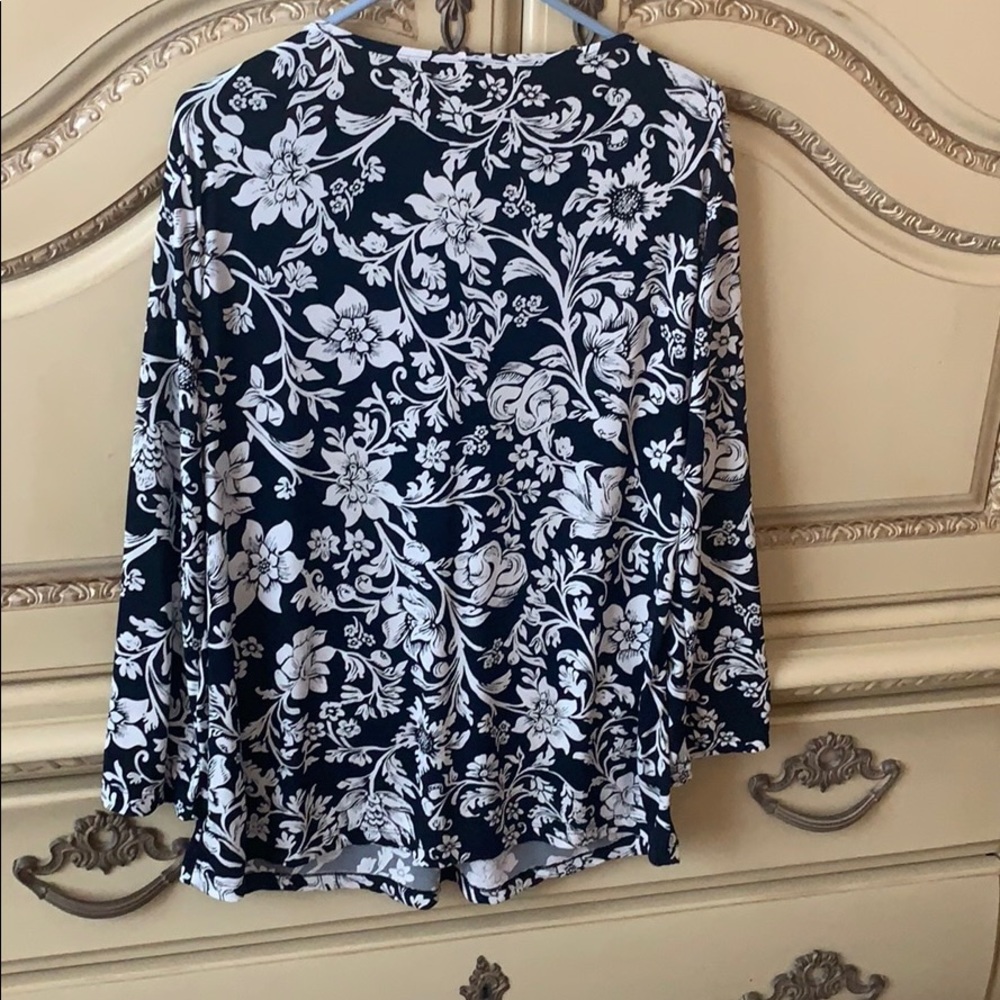 Work Top 👚 - Picture 4 of 4